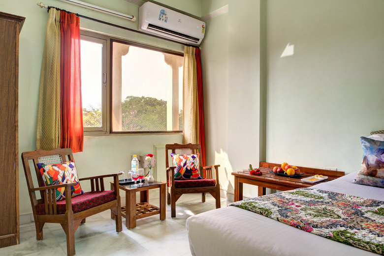 Hotel Sarang Palace