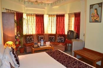 Hotel Sarang Palace