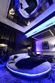 Hotel Art H�tel Rochecorbon