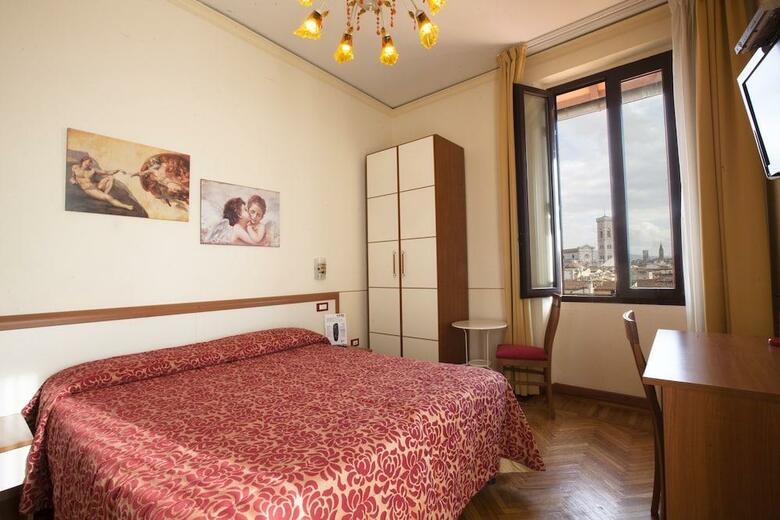 Hotel Ester