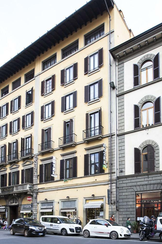Hotel Ester
