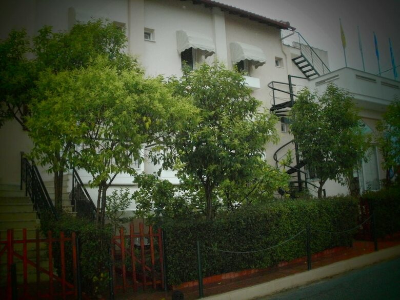 Apartamento Phyllis Maisonettes