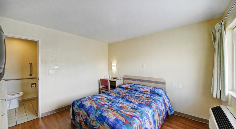Motel 6 - Mcallen
