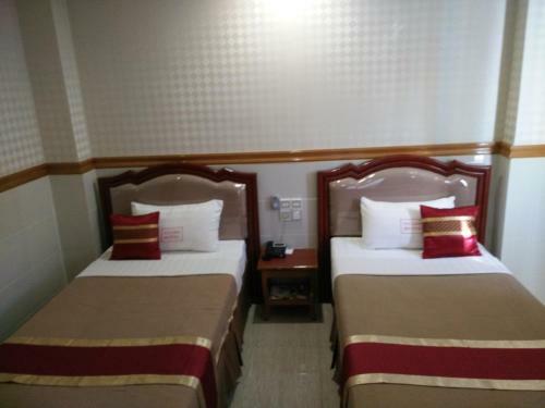 Nylon Hotel