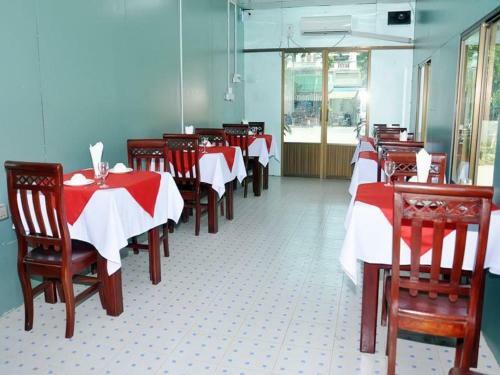 Hostal Royal Tulip Hotel