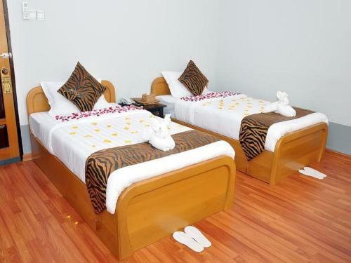 Hostal Royal Tulip Hotel