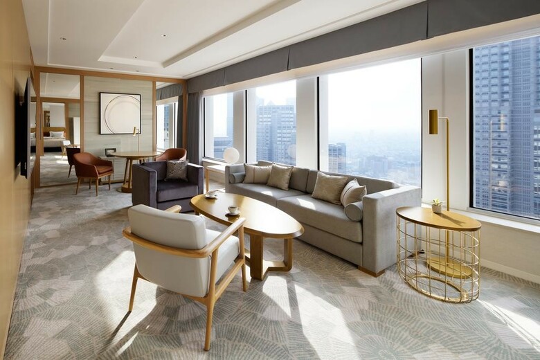 Keio Plaza Hotel
