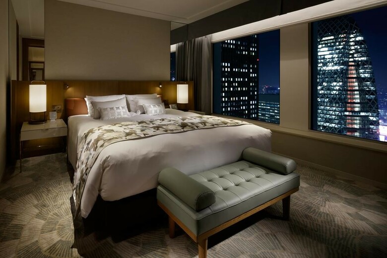Keio Plaza Hotel