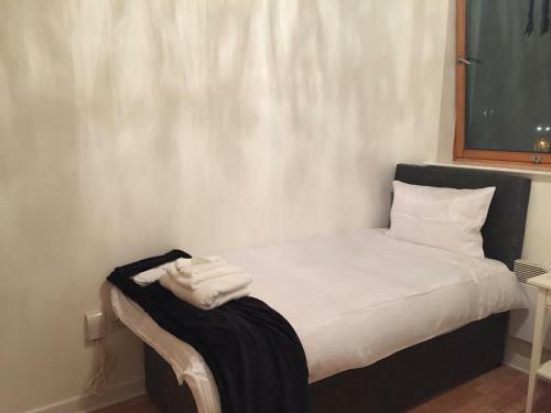 City Center Financial District Three Bedroom Duplex Apartment