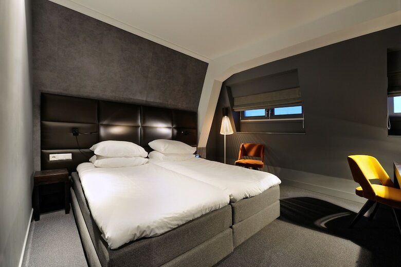 Amsterdam Forest Hotel