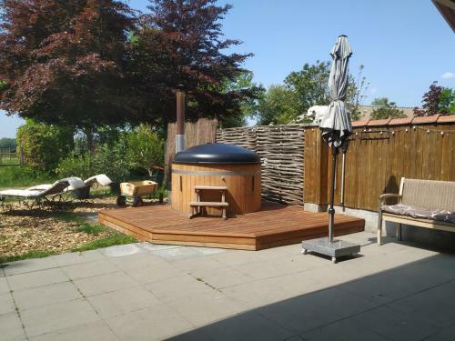Chalet Met Houten Trekkershut En Hottub