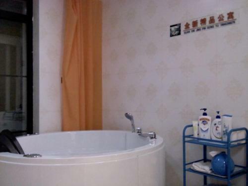 Whole New Boutique Health Apartment