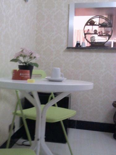 Whole New Boutique Health Apartment