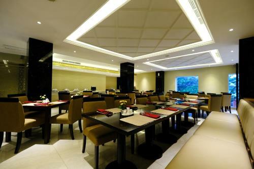 Grand Arabia Hotel