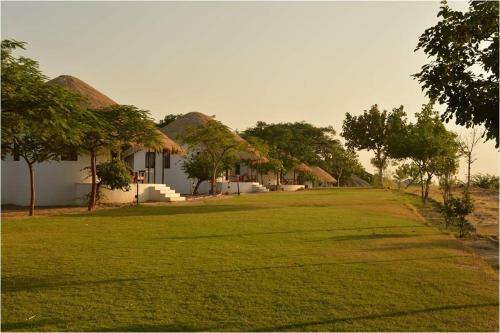 Hotel Kutch Safari Lodge