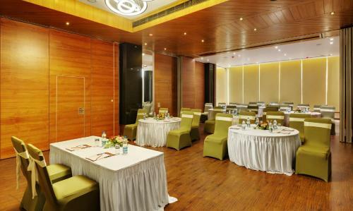 Click Hotel Bhuj