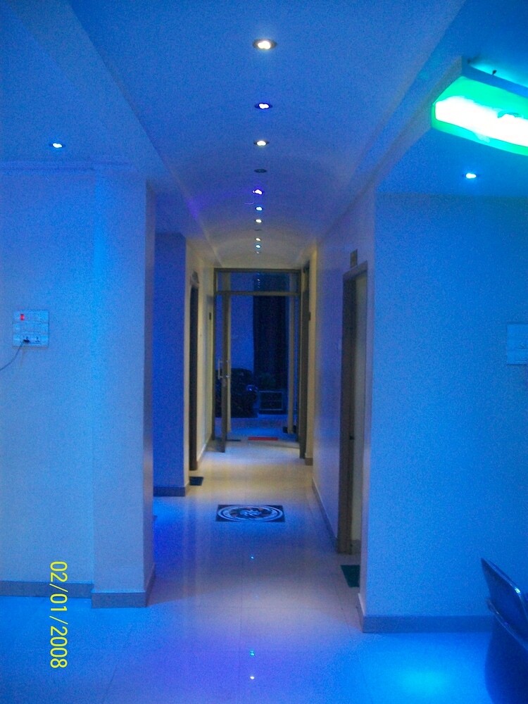 Hotel Viraat Inn