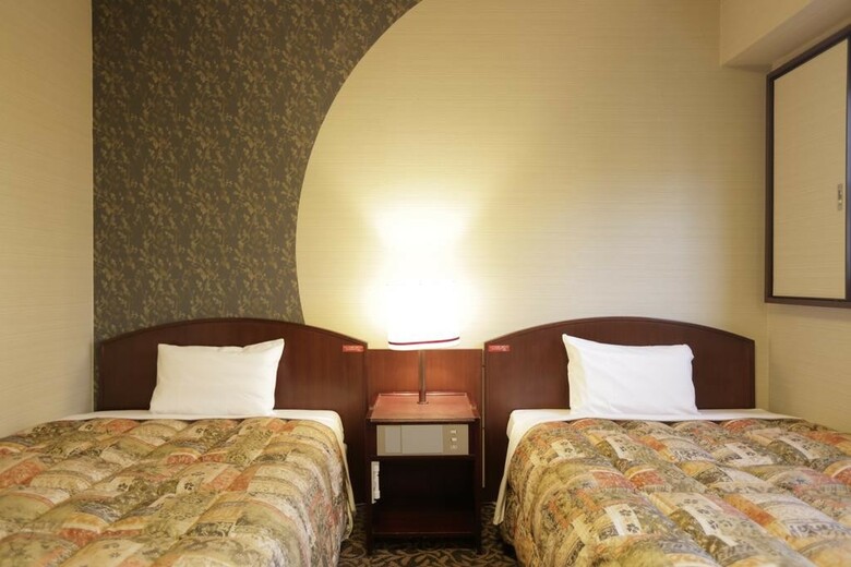 Hotel Tokyo Inn