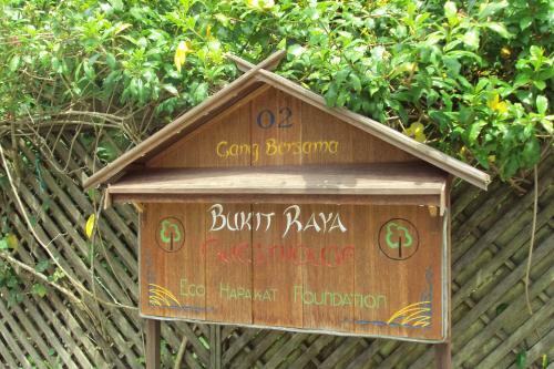 Hostal Bukit Raya Guesthouse