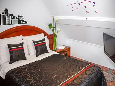 Hostal Hotel Kensy