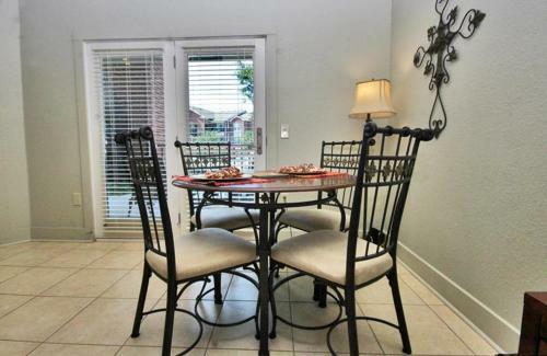 Apartamento Emerald Greens 3701
