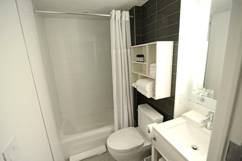 Edge Hotel Washington Heights