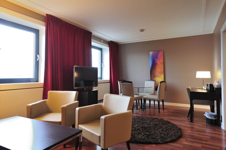Quality Hotel Grand Royal