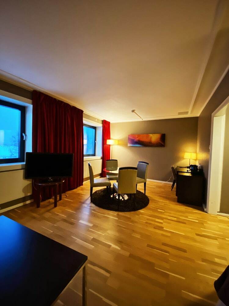 Quality Hotel Grand Royal