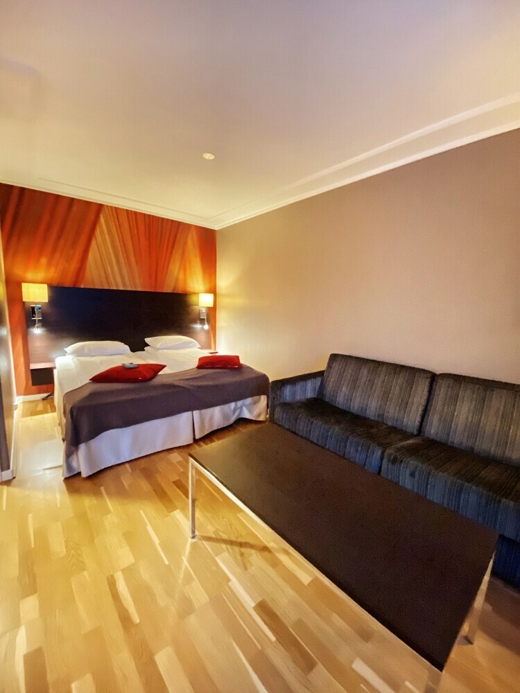 Quality Hotel Grand Royal