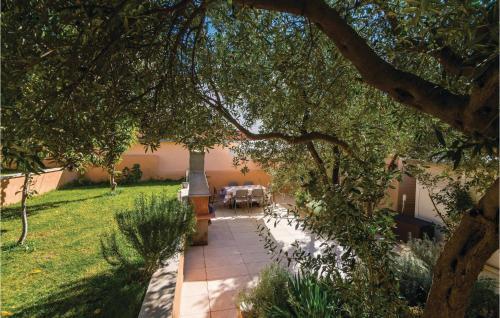Three-bedroom Apartment Mokosica With Sea View 08