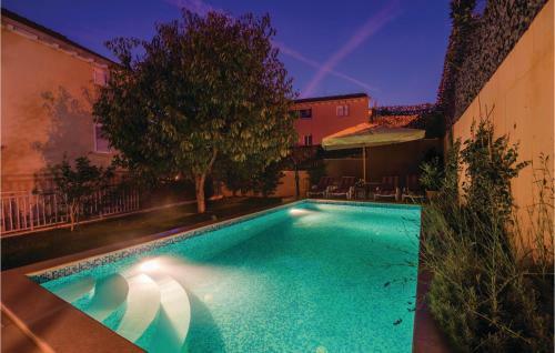 Three-bedroom Apartment Mokosica With Sea View 08