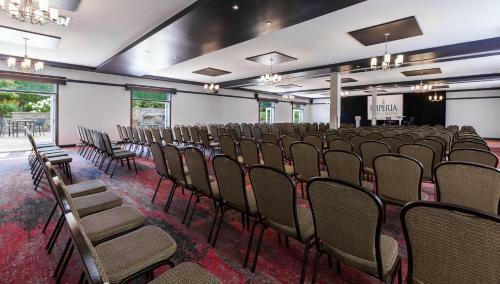 Imperia Hotel & Suites