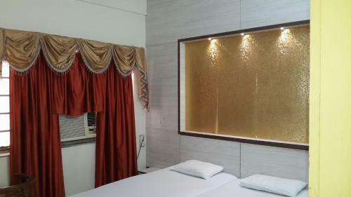 Hotel Rupasi Bangla