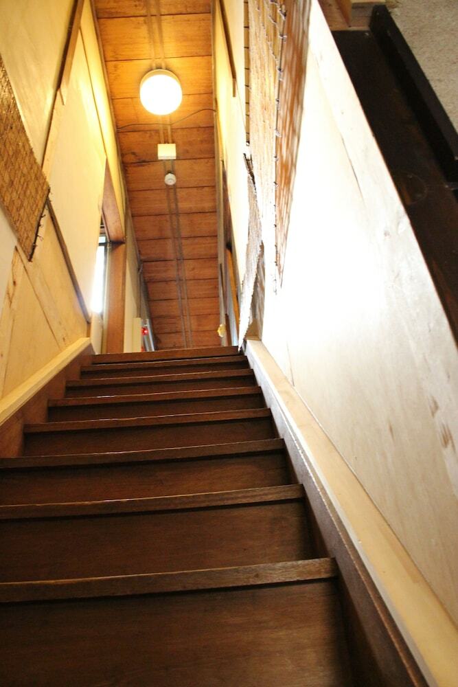 Hostal Gomaharu Guesthouse