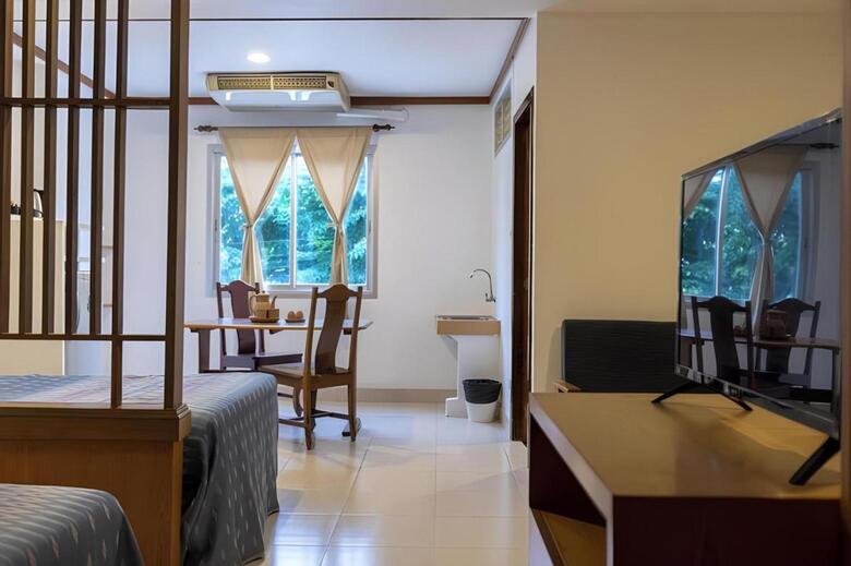 Howard Square Boutique Hotel