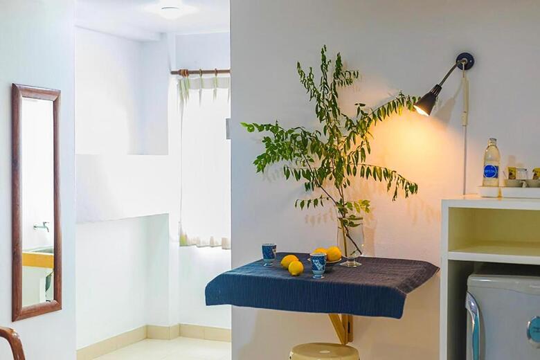 Howard Square Boutique Hotel