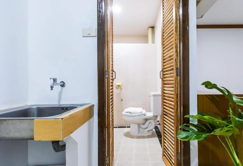 Howard Square Boutique Hotel