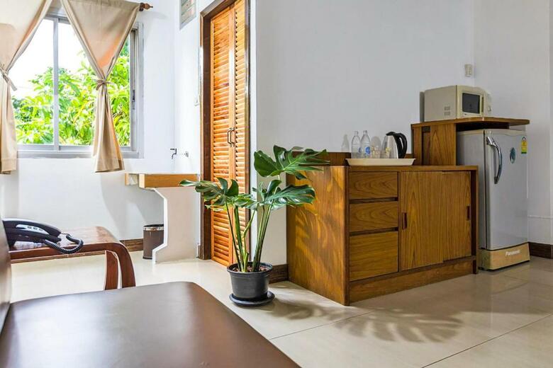 Howard Square Boutique Hotel