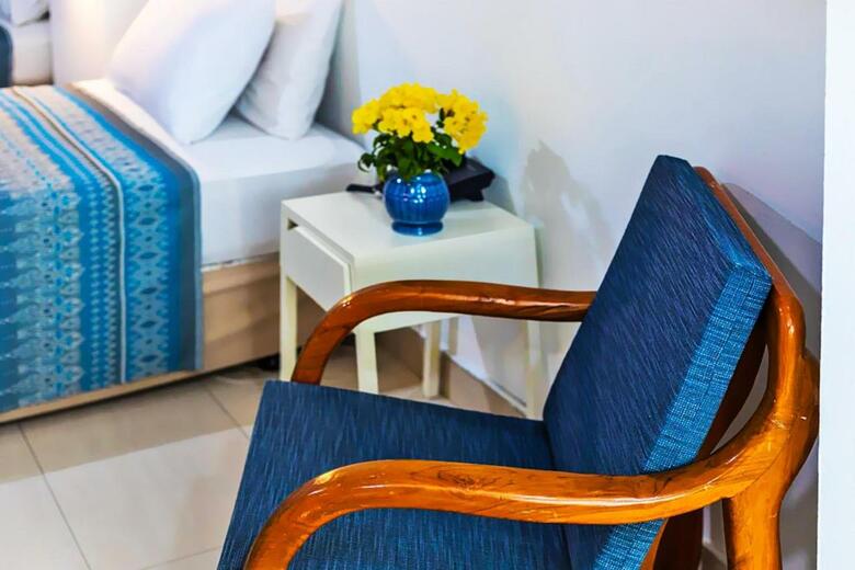 Howard Square Boutique Hotel