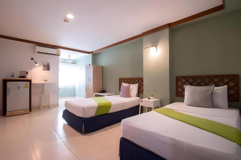 Howard Square Boutique Hotel