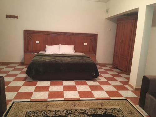 Hotel Emira