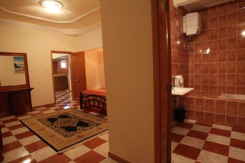 Hotel Emira