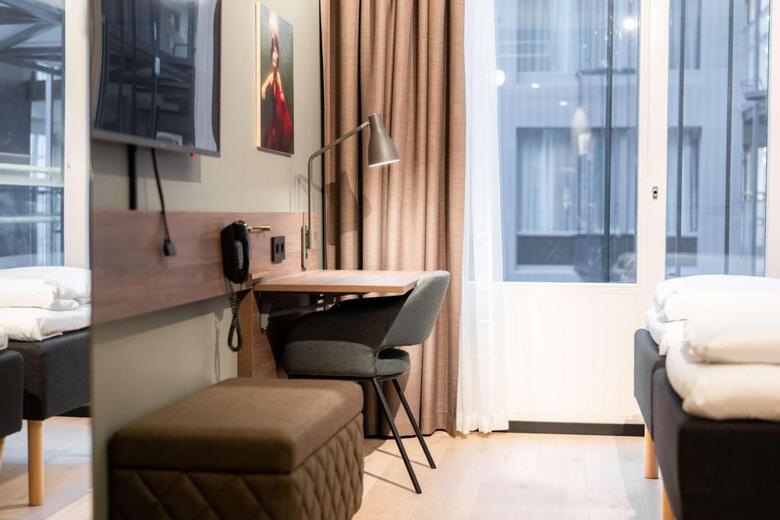 Hotel Rica Hell
