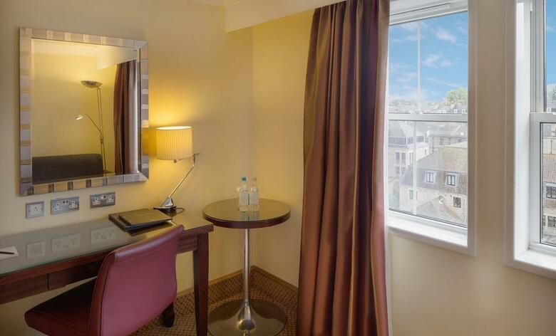 Hotel Hilton Bath City