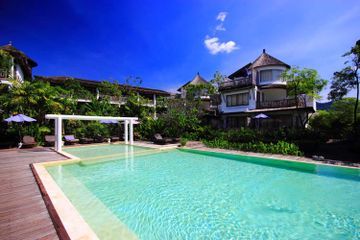 Hotel Aana Resort And Spa
