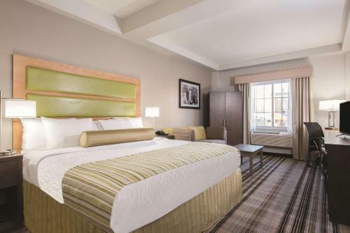 Hotel La Quinta By Wyndham Brooklyn East