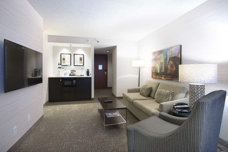 Hotel Cambridge Suites Toronto