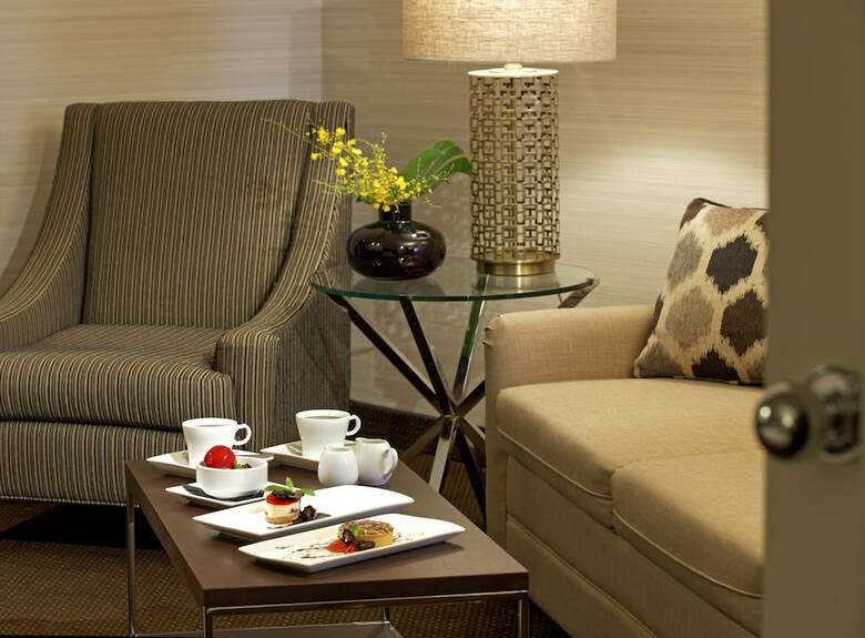 Hotel Cambridge Suites Toronto