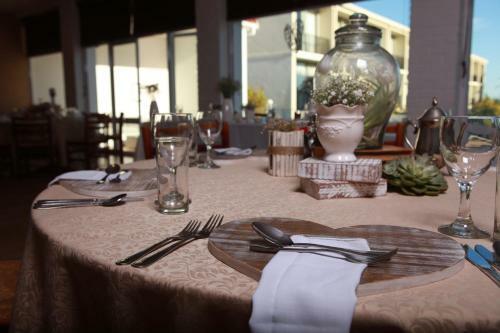 Wilderness Beach Hotel