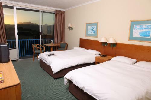 Wilderness Beach Hotel